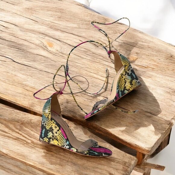 VINCE CAMUTO Multicolor Snake Print Leather Lace Up Wedges Size 8 - Picture 1 of 9